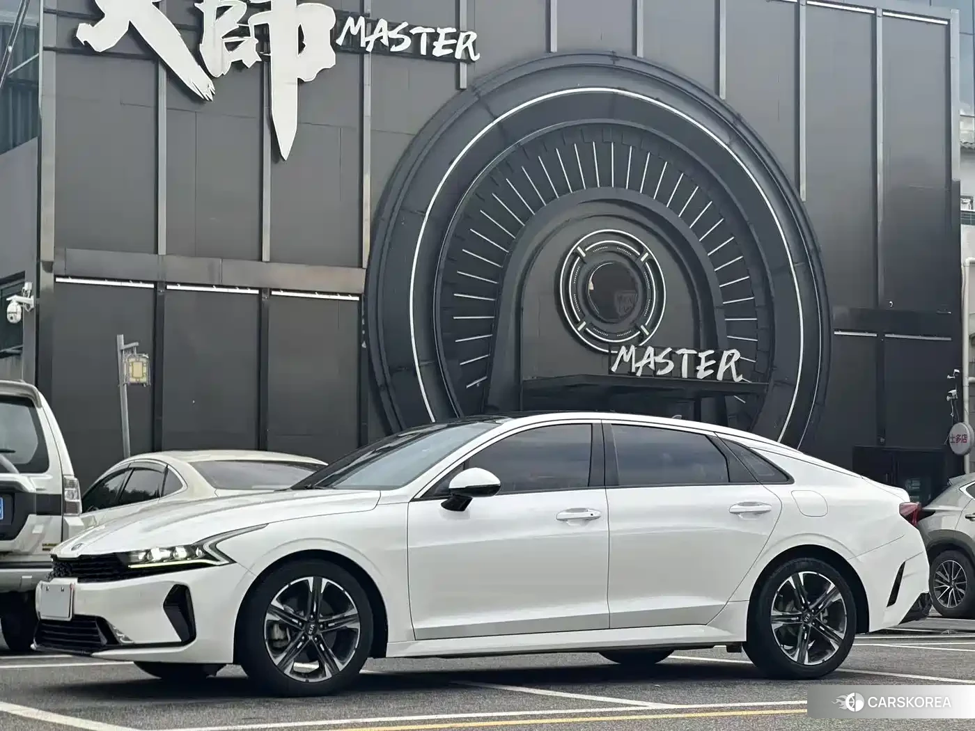 Kia K5 2021 Белый из Китая, фото 4