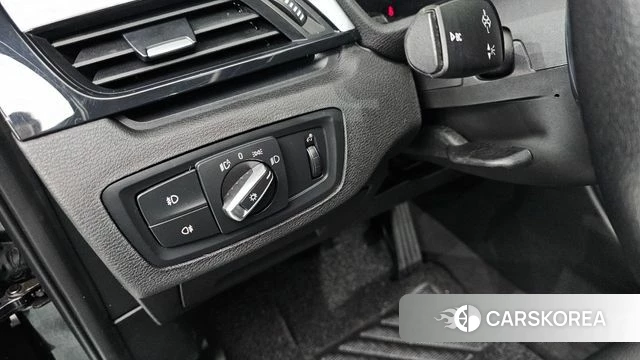 BMW X1 (F48) 2019 Черный из Кореи, фото 4