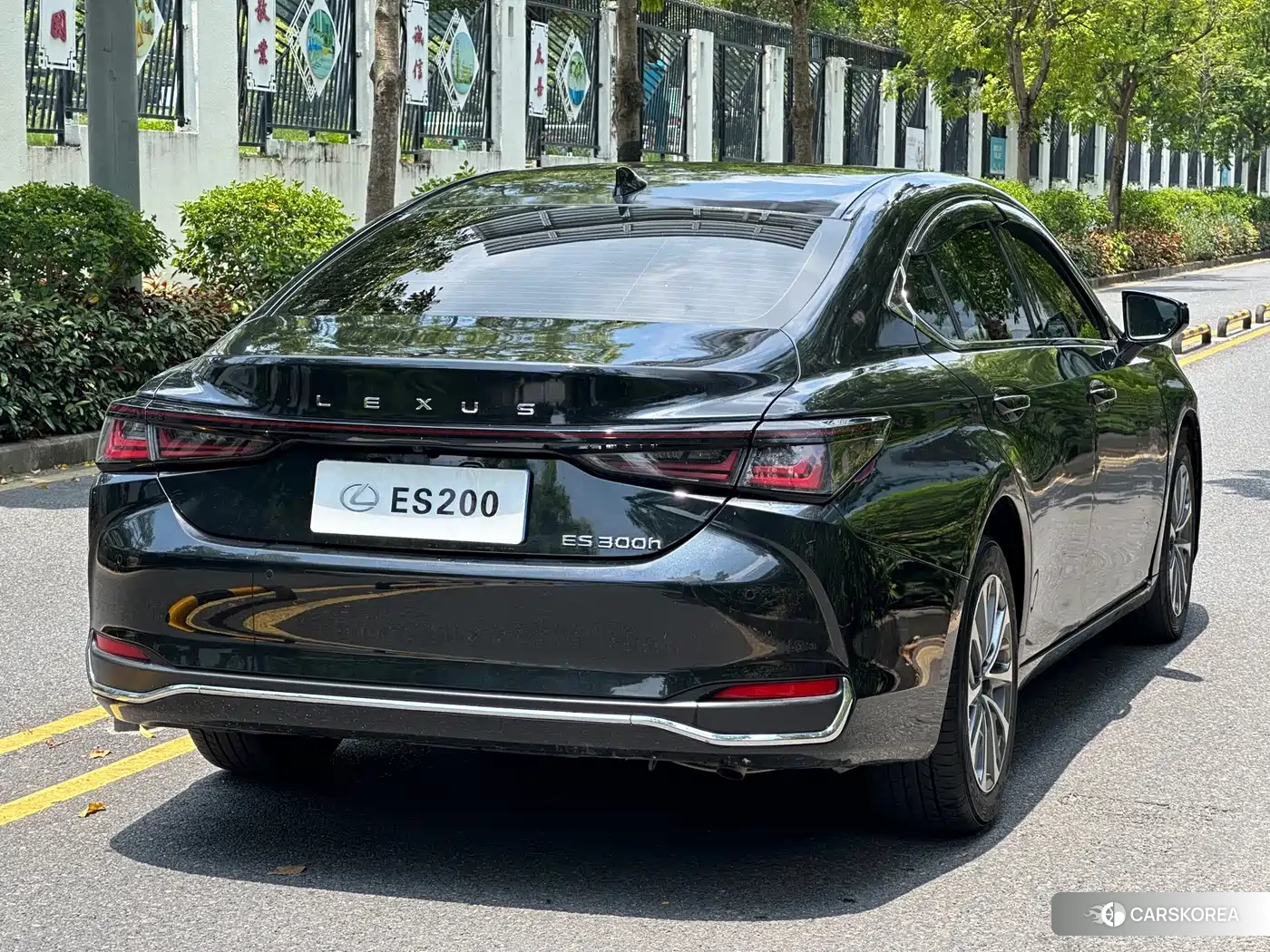 Lexus ES 2024 Черный из Китая, фото 4