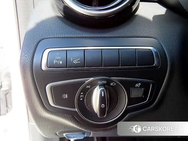 Mercedes-Benz C-Class W205 2018 Белый из Кореи, фото 4