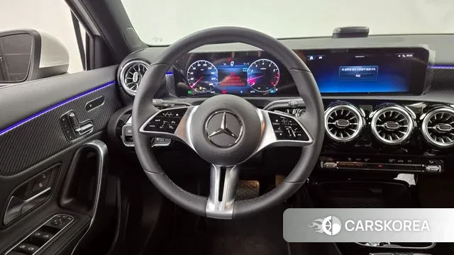 Mercedes-Benz A-Class W177 2025 Белый из Кореи, фото 4