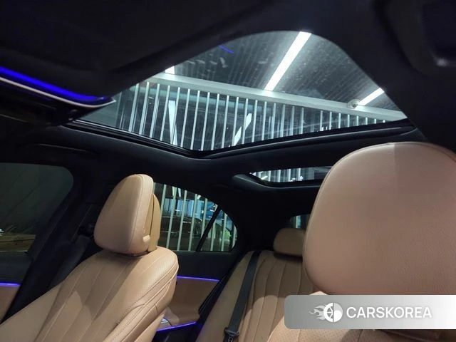 Mercedes-Benz E-Class W214 2025 Коричневый из Кореи, фото 4