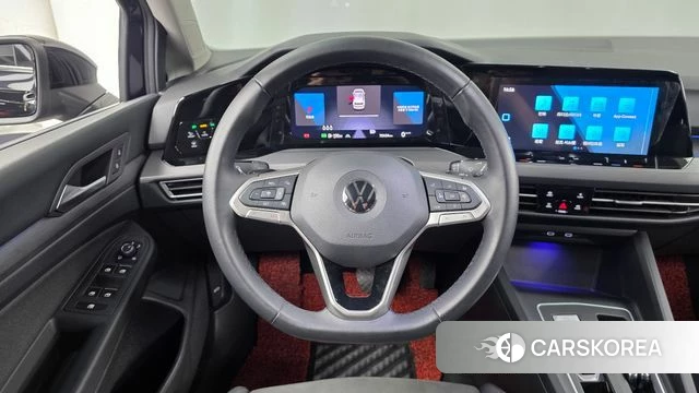 Volkswagen Golf 8th Generation 2022 Черный из Кореи, фото 4