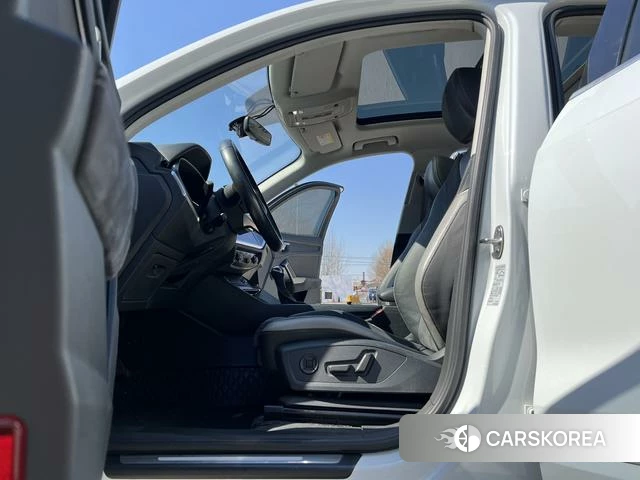 Audi Q3 2022 Белый из Китая, фото 4