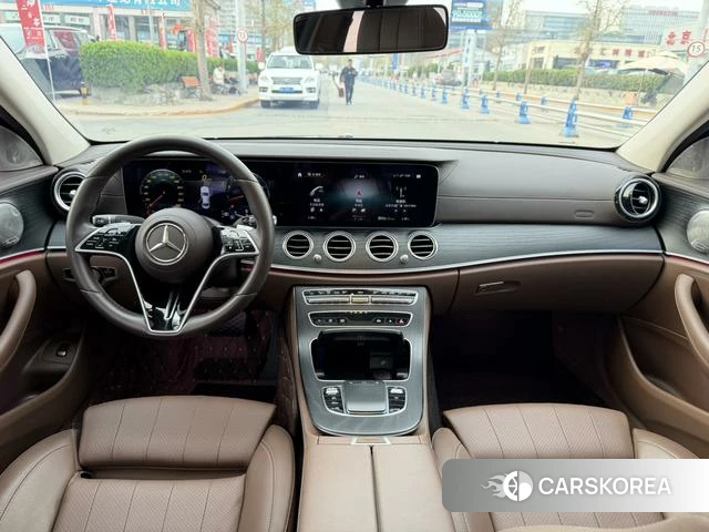 Mercedes-Benz E-class 2022 Черный из Китая, фото 4
