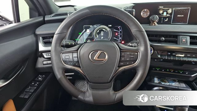 Lexus UX250h 2019 Белый из Кореи, фото 4