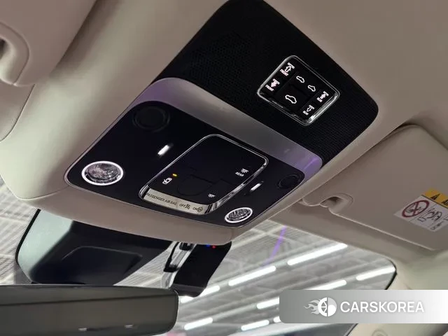 Bentley Flying Spur 3rd Generation 2022 Белый из Кореи, фото 4