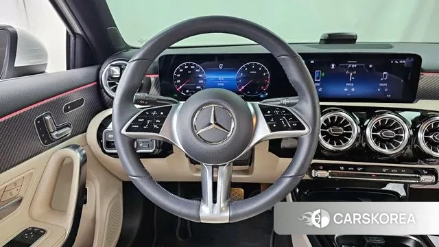 Mercedes-Benz A-Class W177 2024 Белый из Кореи, фото 4