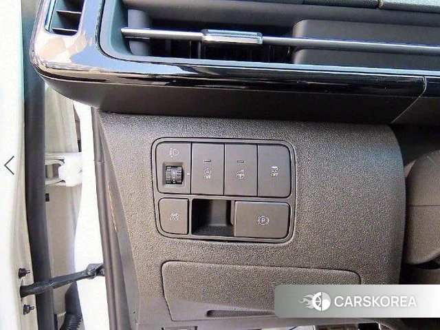 Hyundai Staria 2023 Белый из Кореи, фото 4