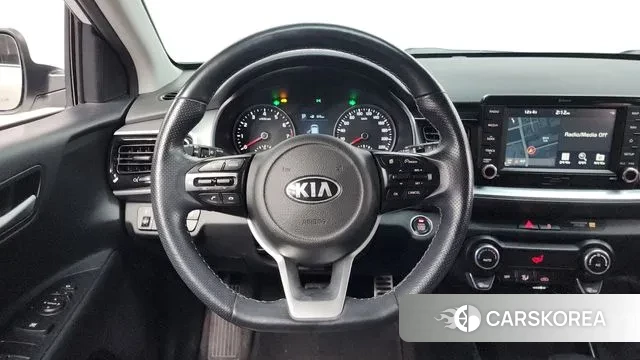 Kia Stonic 2020 Белый из Кореи, фото 4
