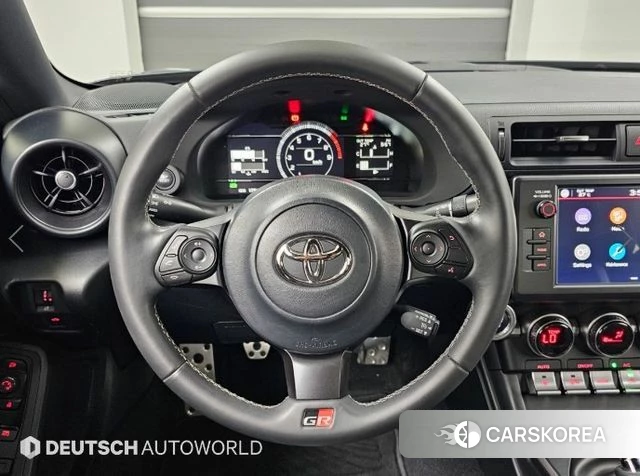 Toyota GR86 2024 Серебристо-серый из Кореи, фото 4