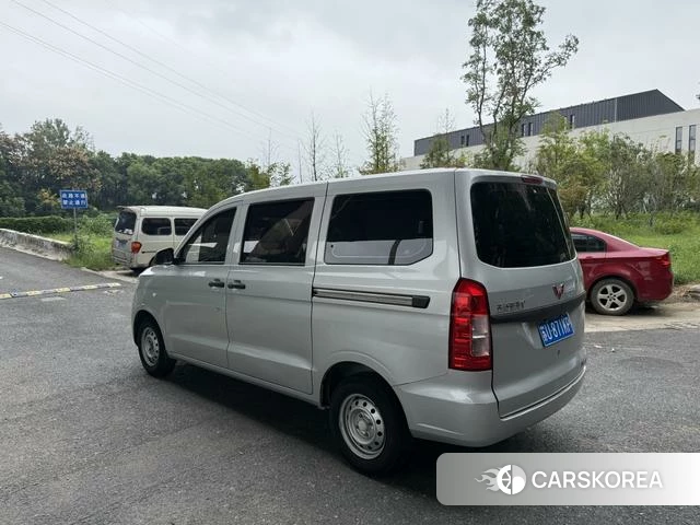 Wuling Automobile Wuling Hongguang V 2021 Серебристо-серый из Китая, фото 4