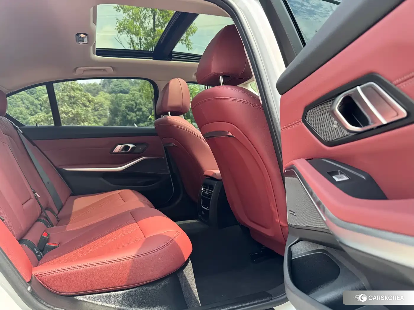 BMW 3 series 2025 Белый из Китая, фото 4