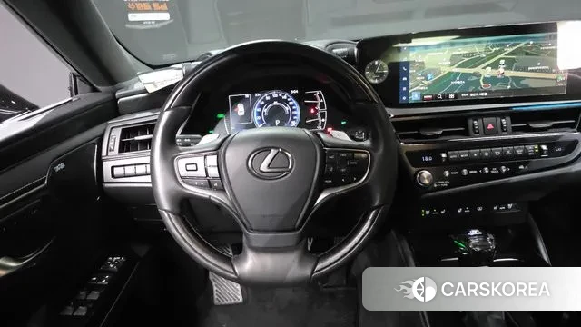 Lexus ES300h 7th generation 2023 Серый из Кореи, фото 4