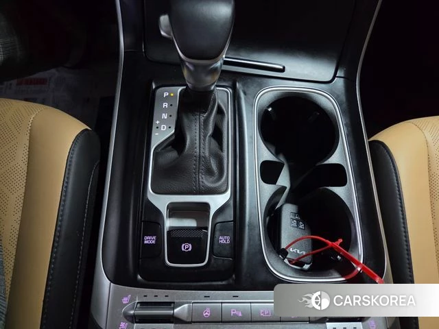 Kia Carnival 4th generation 2022 Белый из Кореи, фото 4
