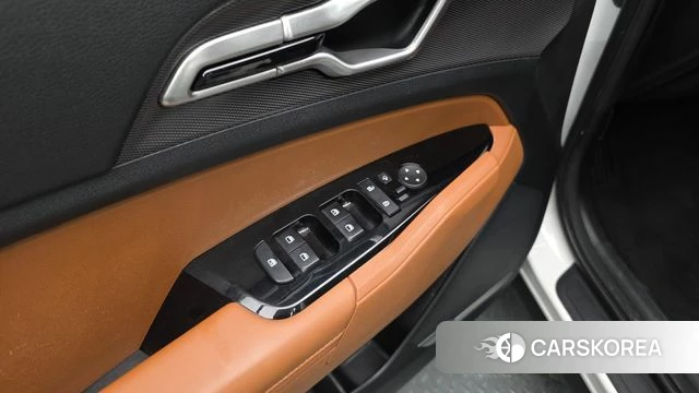 Kia Sportage 5th Generation Hybrid 2022 Белый из Кореи, фото 4