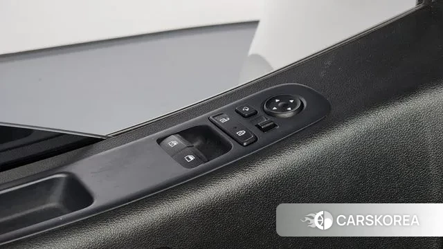 Hyundai Staria 2023 Белый из Кореи, фото 4