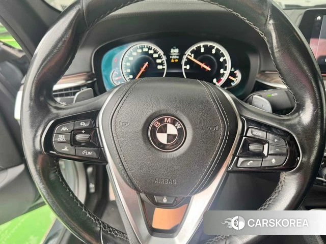 BMW 5 Series (G30) 2018 Белый из Кореи, фото 4