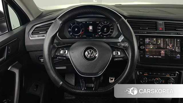 Volkswagen Tiguan second Generation 2018 Черный из Кореи, фото 4