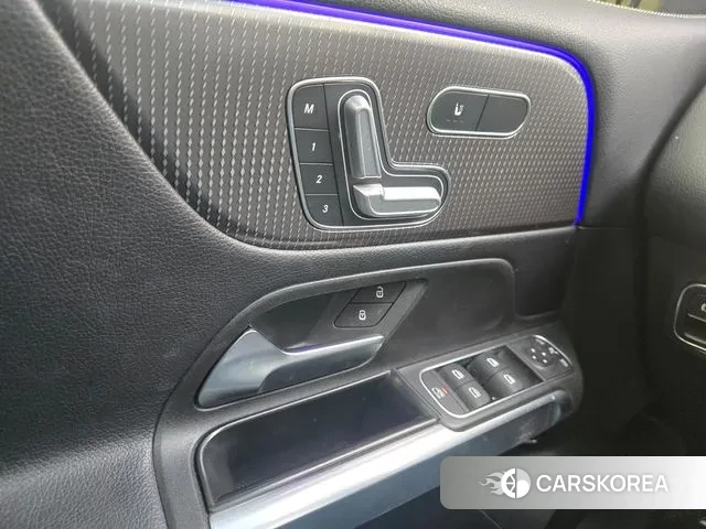 Mercedes-Benz GLB-Class X247 2021 Белый из Кореи, фото 4