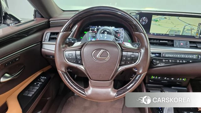 Lexus ES300h 7th generation 2019 Песочный из Кореи, фото 4