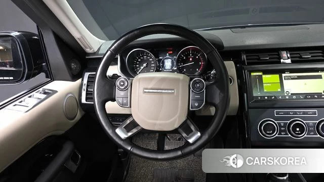 Land Rover Discovery 5 2018 Черный из Кореи, фото 4