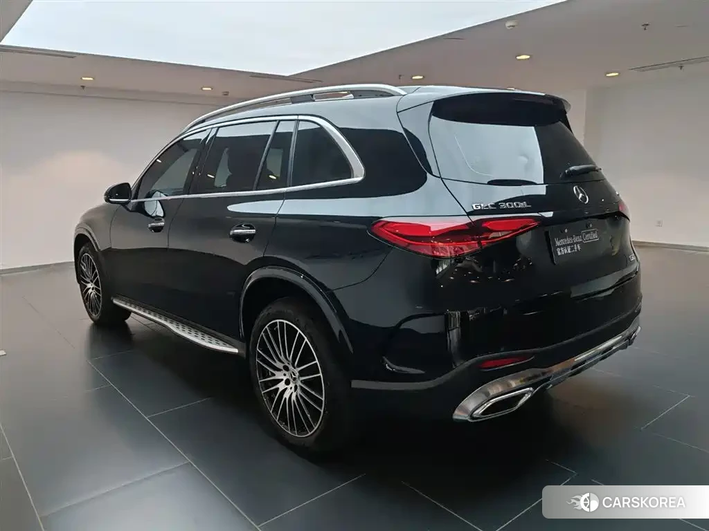 Mercedes-Benz GLC 2025 Черный из Китая, фото 4
