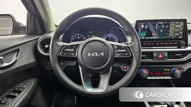 Kia The New K3 2nd generation 2021 Белый из Кореи, фото 4