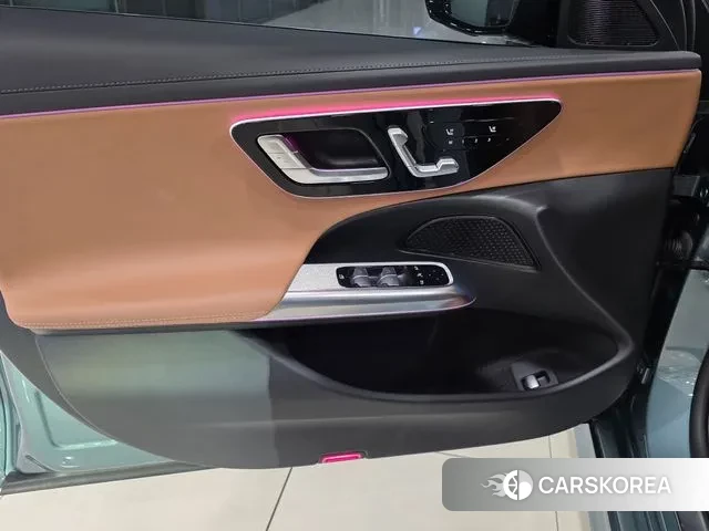 Mercedes-Benz E-Class W214 2025 Синий нефрит из Кореи, фото 4