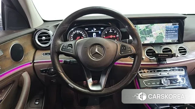 Mercedes-Benz E-Class W213 2018 Серый из Кореи, фото 4