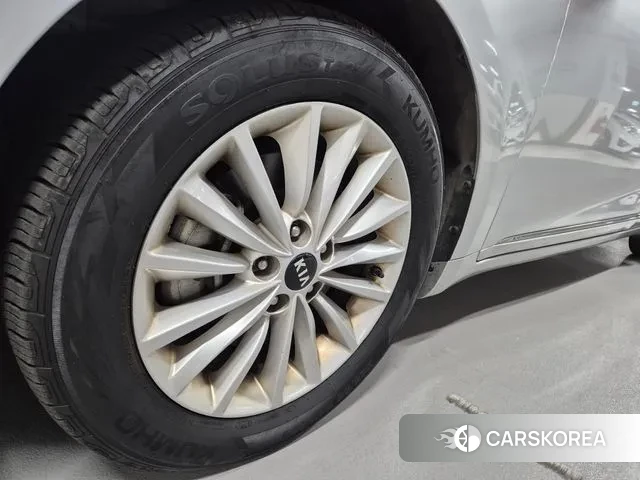 Kia Come New K7 2018 Серебряный из Кореи, фото 4