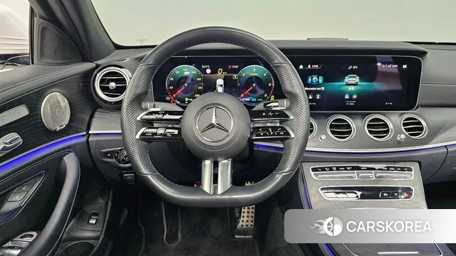 Mercedes-Benz E-Class W213 2022 Белый из Кореи, фото 4