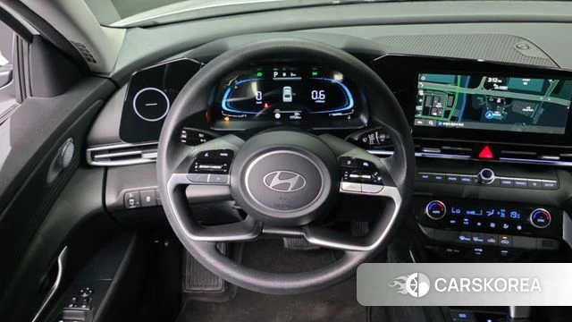 Hyundai The New Avante (CN7) 2024 Белый из Кореи, фото 4