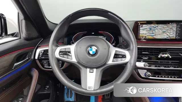 BMW 5 Series (G30) 2020 Белый из Кореи, фото 4