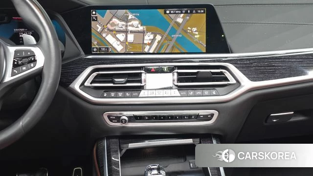 BMW X7 (G07) 2021 Черный из Кореи, фото 4