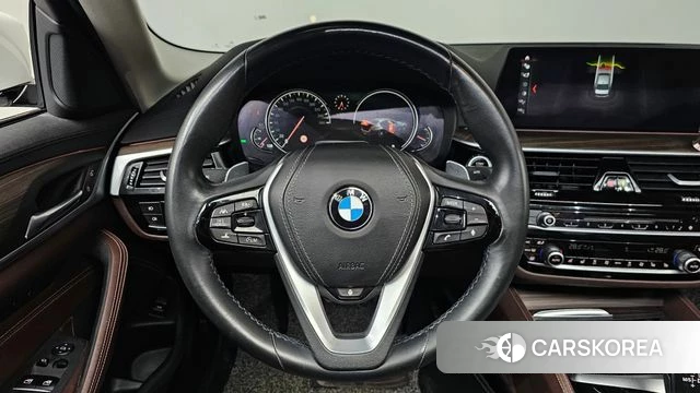 BMW 5 Series (G30) 2018 Белый из Кореи, фото 4