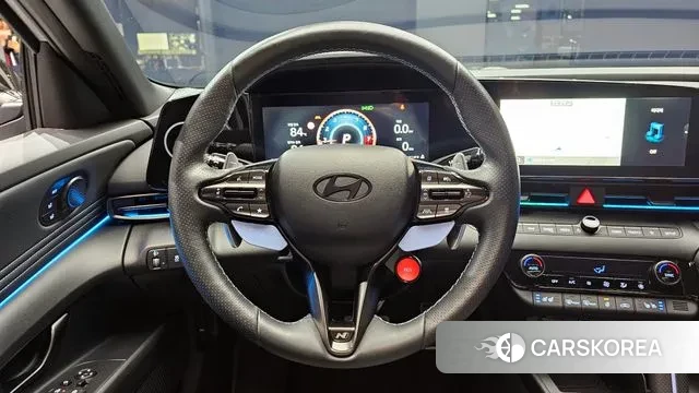 Hyundai The New Avante (CN7) 2023 Серебристо-серый из Кореи, фото 4