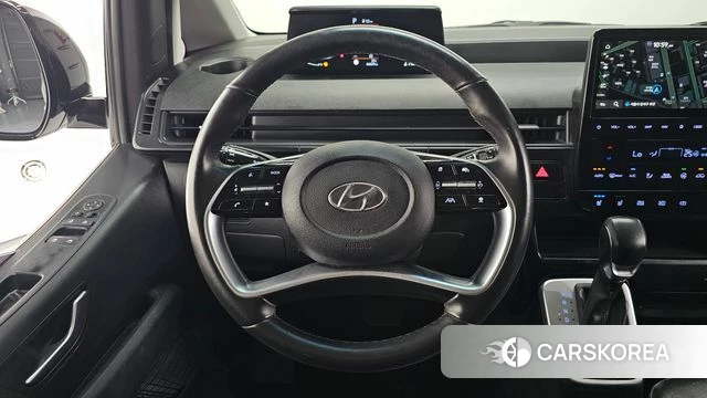 Hyundai Staria 2022 Белый из Кореи, фото 4