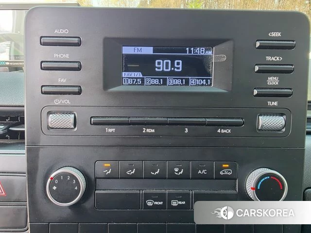 Hyundai Staria 2023 Белый из Кореи, фото 4