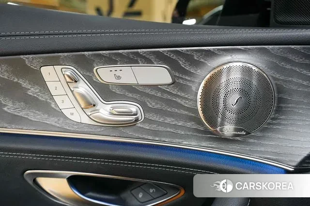 Mercedes-Benz E-Class W213 2021 Черный из Кореи, фото 4