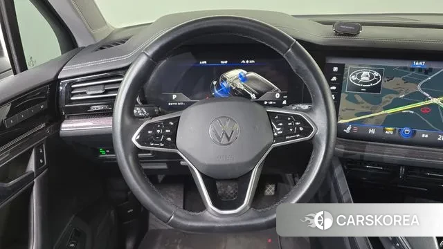 Volkswagen Touareg 3rd generation 2021 Черный из Кореи, фото 4