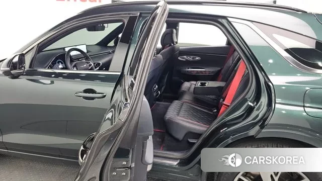 Genesis GV70 2022 Зеленый из Кореи, фото 4