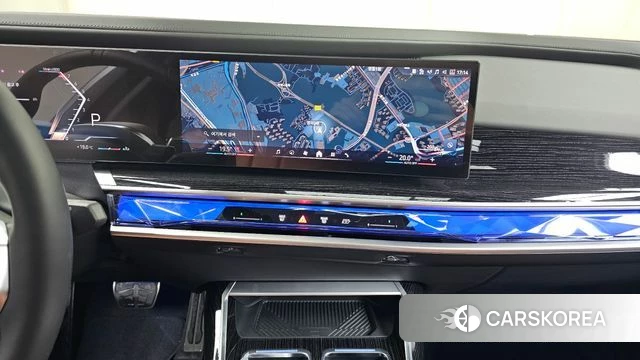 BMW 7 Series (G70) 2025 Черный из Кореи, фото 4