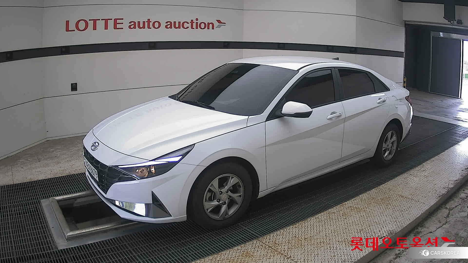 Hyundai Avante 2021 Polar White из Кореи, фото 4