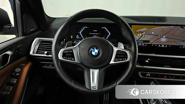 BMW X7 (G07) 2024 Белый из Кореи, фото 4