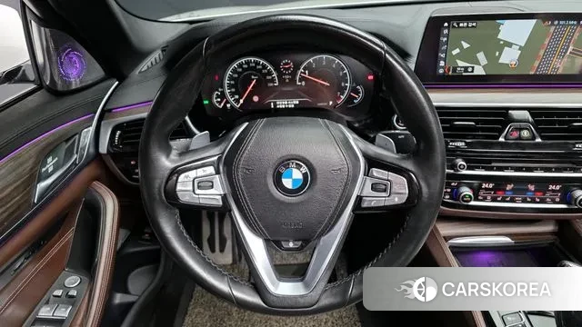 BMW 5 Series (G30) 2018 Белый из Кореи, фото 4