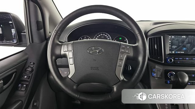 Hyundai The New Grand Starex 2018 Серебристо-серый из Кореи, фото 4