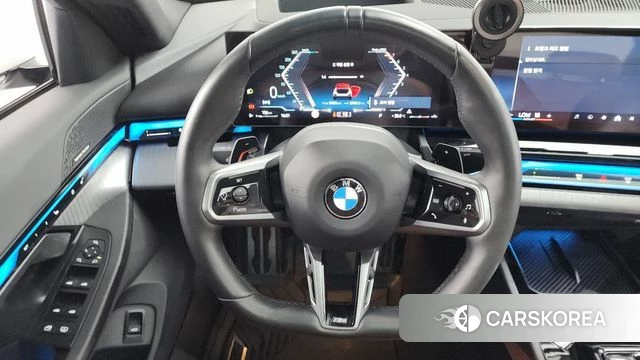 BMW 5 Series (G60) 2024 Белый из Кореи, фото 4