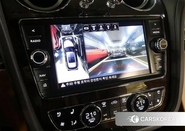 Bentley Bentayga 2018 Коричневый из Кореи, фото 4