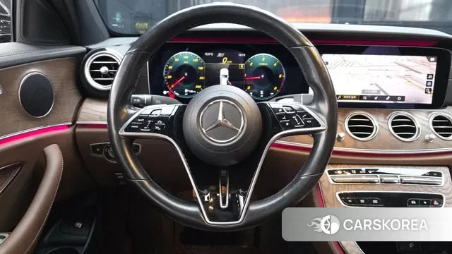 Mercedes-Benz E-Class W213 2021 Серый из Кореи, фото 4